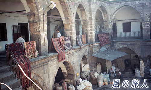 絨毯工場の様子　カイセリ　トルコ旅行記96'の写真