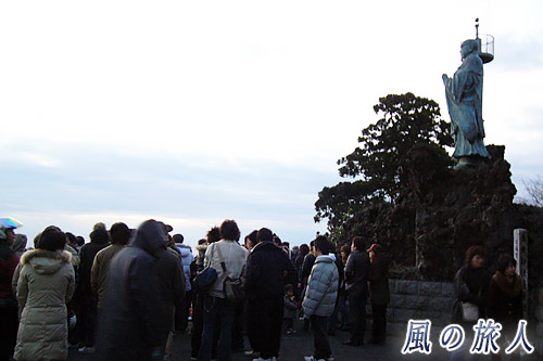 旭ヶ森の展望台の日蓮像　清澄山初日の出ツーリング07'の写真