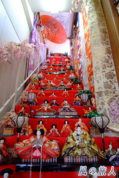 川口邸の階段飾り　江戸崎の雛まつりの写真