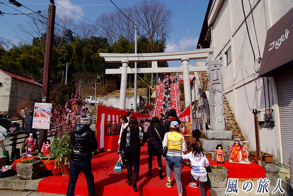 大子町百段階段でひなまつり　十二所神社の参道の写真