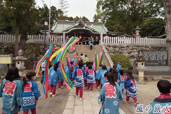 子供神輿　筑波山神社春季御座替祭の写真