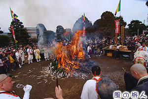 小田原満福寺の火伏まつりの写真