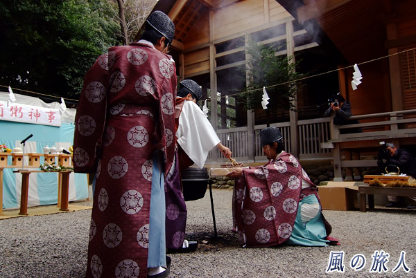 釜だし　師岡熊野神社の筒粥神事の写真