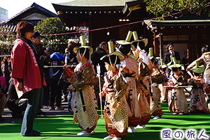 六郷神社の七草こども流鏑馬祭の写真