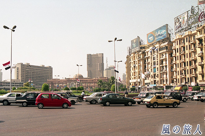タハリール広場　カイロの交通風景の写真