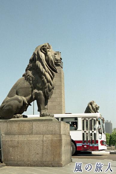 カスル・アン＝ニール橋のライオン像　ナイル川沿いの景観（カイロ）の写真