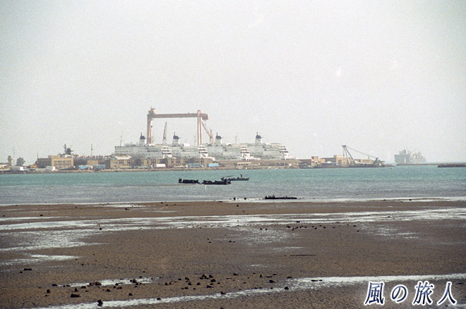 造船所　スエズ港とスエズ運河の写真