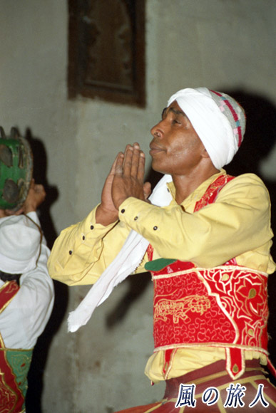 タンヌーラダンサー　タンヌーラ・ダンスショーの写真　Tanoura Dance (Sufi Dance)