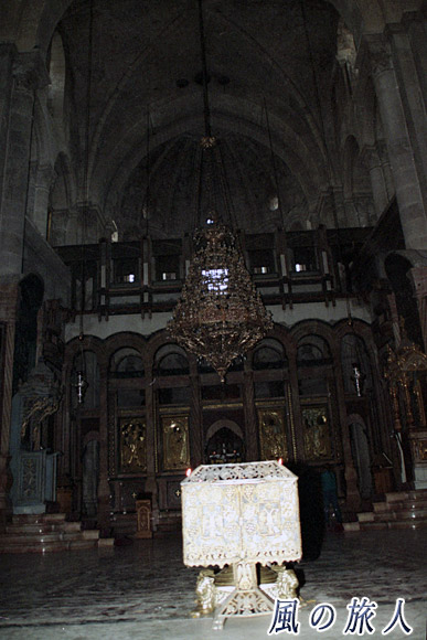 中央の祭壇　聖墳墓教会の写真