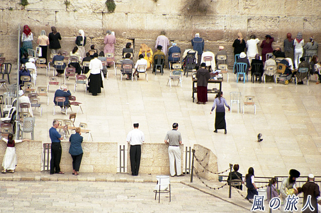 嘆きの壁の女性用のエリア　エルサレム旧市街の写真