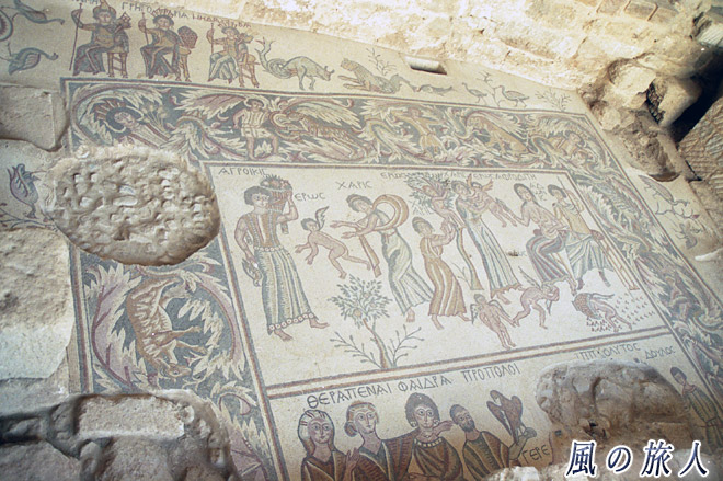 聖処女教会の床のモザイク画　マダバのモザイク画の写真