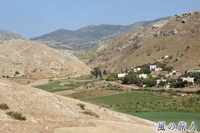 谷にある農村　ヨルダン渓谷の写真