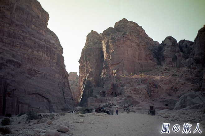 ファサードの道　ペトラ遺跡の写真