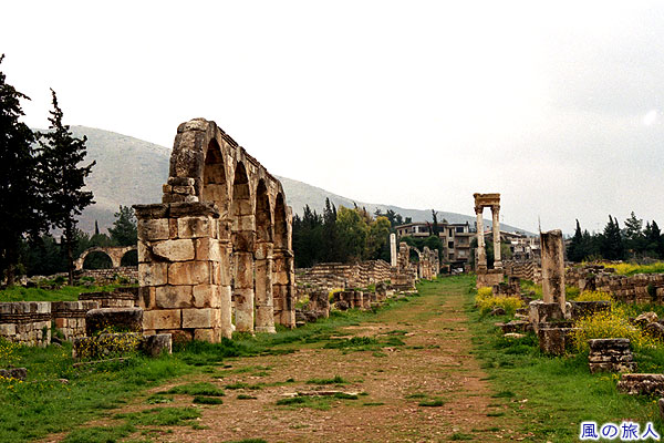アンジャル遺跡の通り　レバノン　アンジャル遺跡の写真　Umayyad City Ruins in Anjar