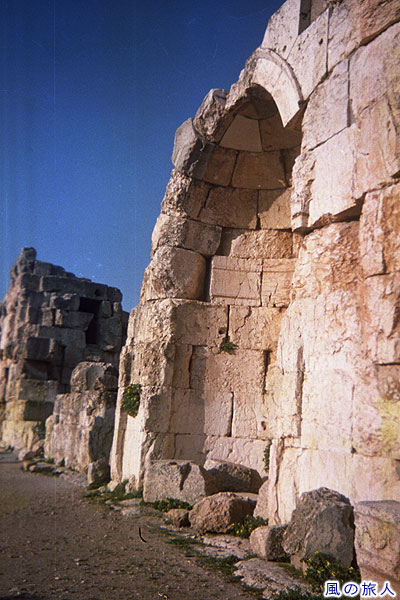 ドーム上の遺構 バールベック遺跡の写真　Baalbek Roman Ruins