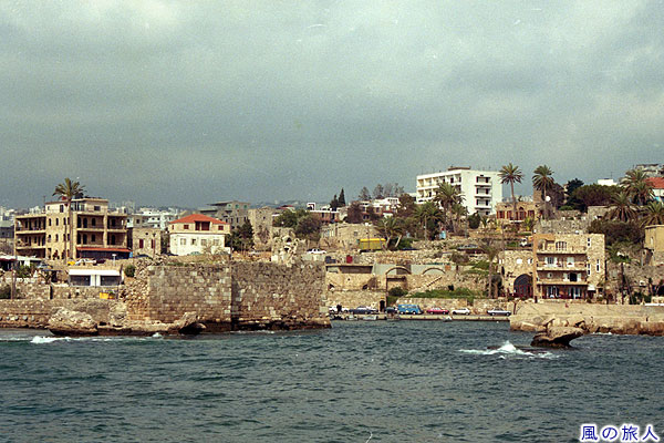 港の様子　ビブロス遺跡の写真