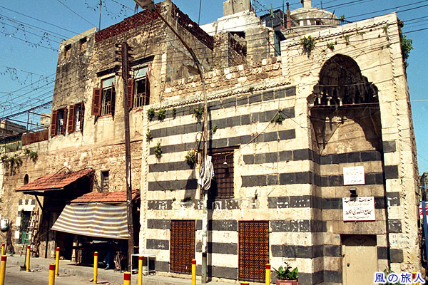 マドラサ（イスラム神学校）　トリポリの町並みの写真