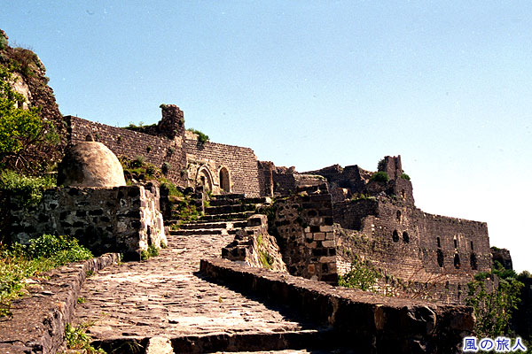 城内への階段　マルガット城(Marqab)