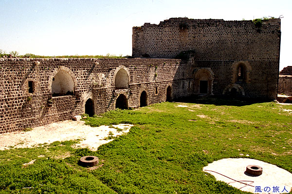 城砦の中庭　マルガット城(Marqab)