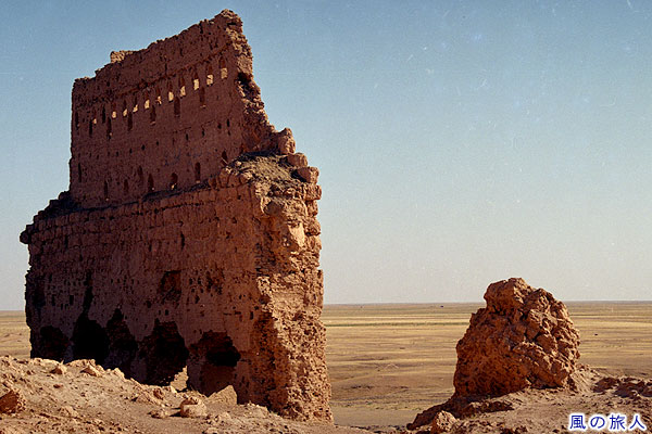 城砦内の壁　アルラーバ城砦　Qala'at Al-Rahba