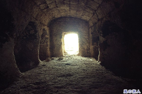 石窟の中　聖シメオン教会の写真