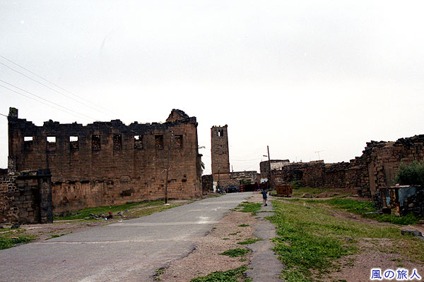 バヒラ修道院　ボスラ遺跡
