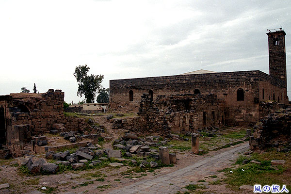 オマル・モスク　ボスラ遺跡