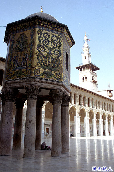 高床式の宝物庫　ウマイヤド・モスク　Umayyad Mosque